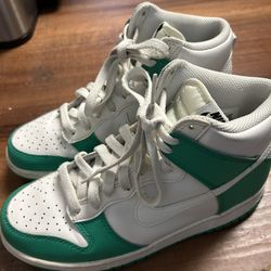 Nike Dunks