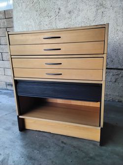 FOUR DRAWERS CHEST WITH SLIDING DOOR