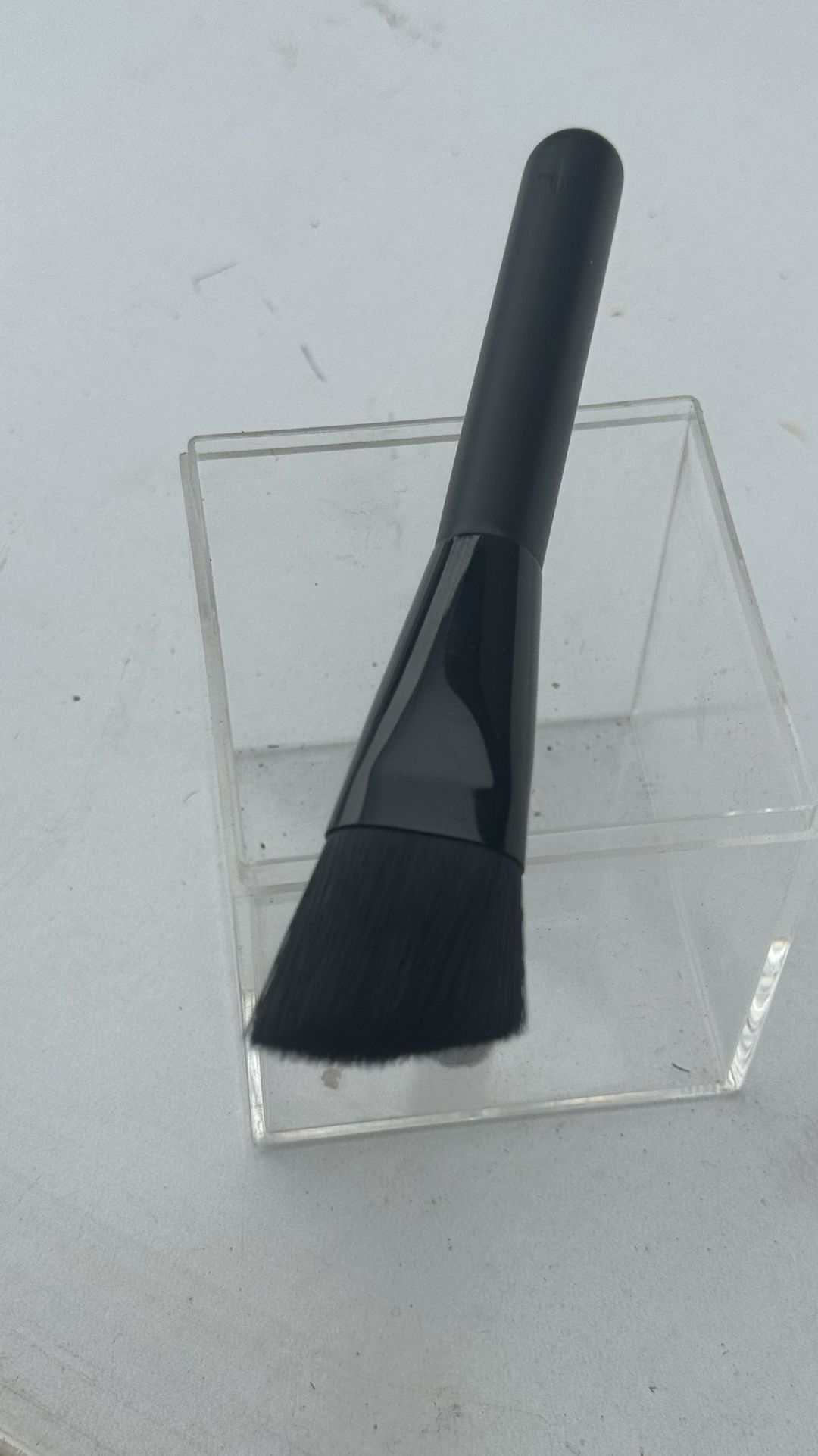 900 Makeup Brushes.  Black.  Brand New