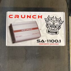 CRUNCH 1100 watts 1 channel amplifier with bass knob