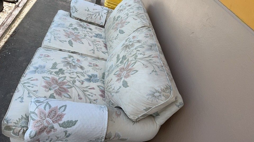 Love Seat Sofa Couch
