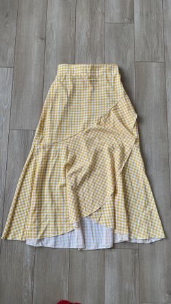 Elegant Yellow Checkered Maxi Skirt