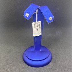 14 KT White Gold Diamond Earrings