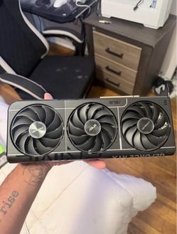 ASUS GeForce RTX 5070
