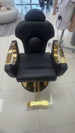 Brand New Black & Gold Salon / Barber Chair – $150  Luxury professional styling chair in black with beautiful gold accents. Brand new, never used. Com