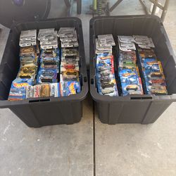 I have 3 27 gallons totes full of old hot wheels selling at one dollars each   Buy 1 or 1000 price still one dollar each located in sun valley pick up