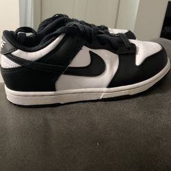 Kids Nike Shoes Size 3 $50