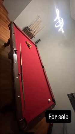 8 ft pool table