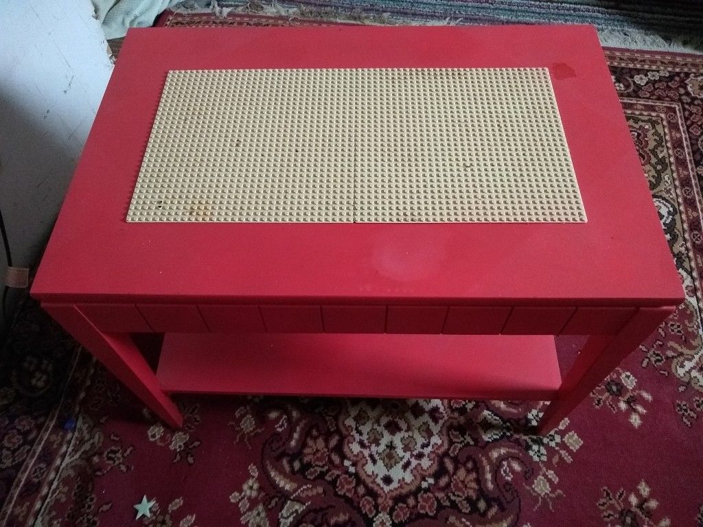 Lego table
