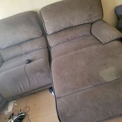 3 Chair electric recliner with USB plug in 4 Sale....bring your movers
