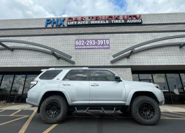 Toyota 4-Runner Wheels Tires Leveling & Lift Kits Accessories intakes Side Stows Bed Covers Air-bag Kits Installations. (WE Finance)