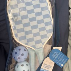 Pickle Ball Paddles+ Balls