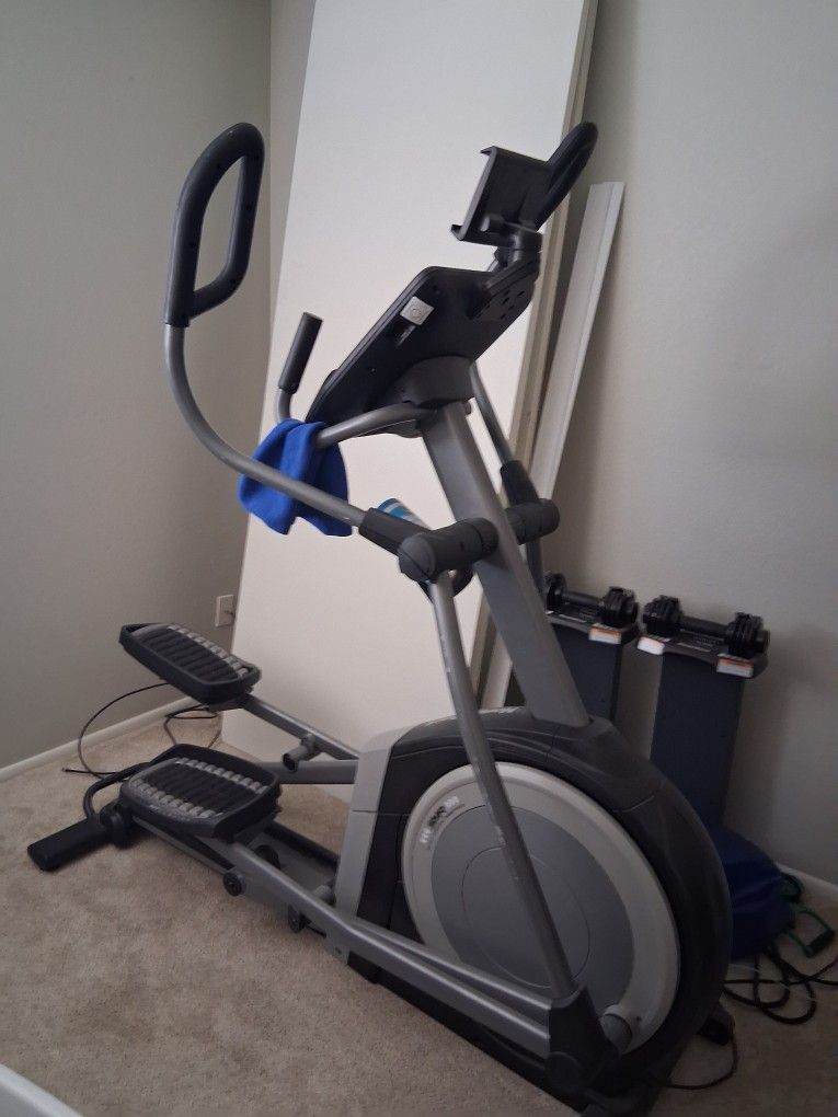 Elliptical NordicTrack Commercial 12.9