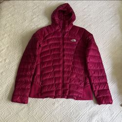 The North Face | Woman’s Size Medium  | With Hoodie 