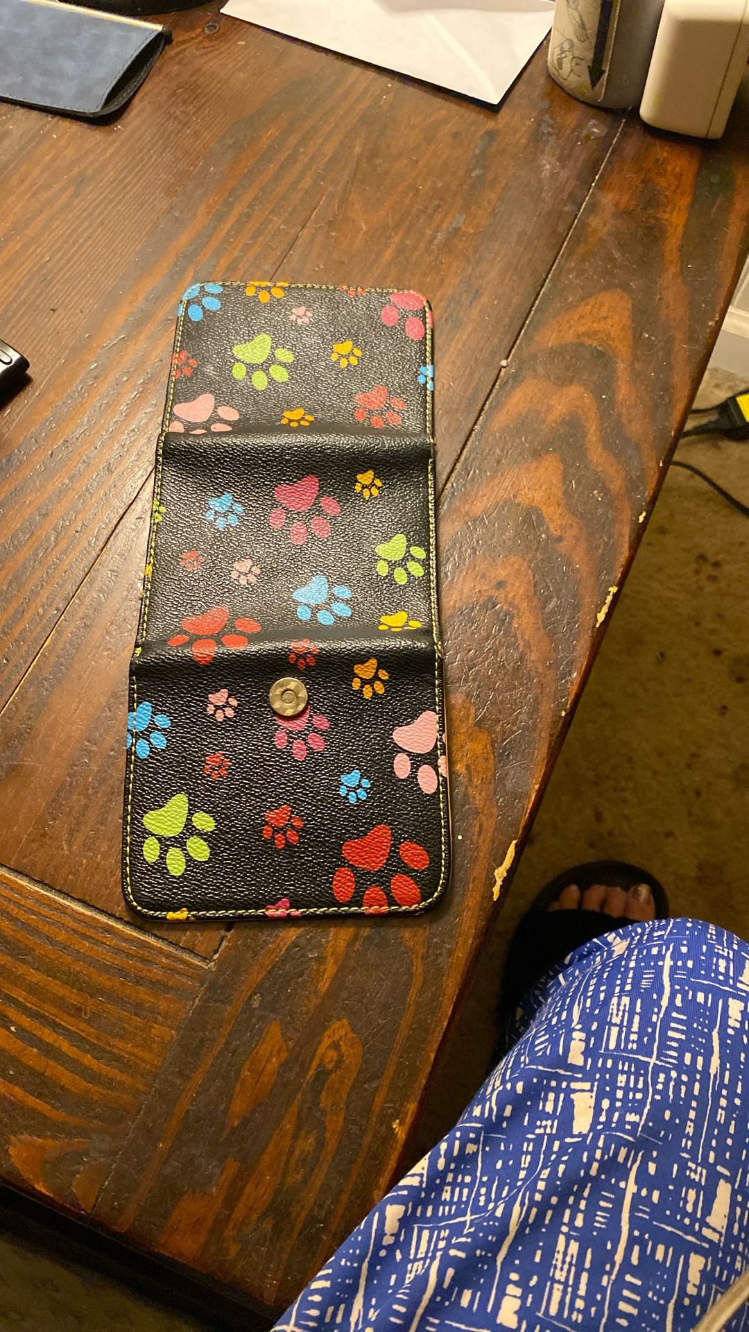 Paw prints Wallet