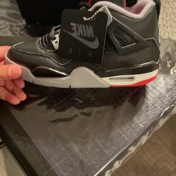 Jordan 4s