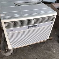 Frigidaire Window A/C Unit