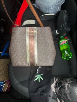 Micheal kors purse