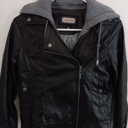 Women's JUJU Black Faux-leather Detachable Hoodie Moto Jacket 