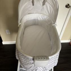 Baby Bassinet With Wheels 