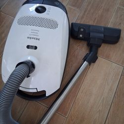 Miele Classic C1 Olympus PowerLine Vacuum 