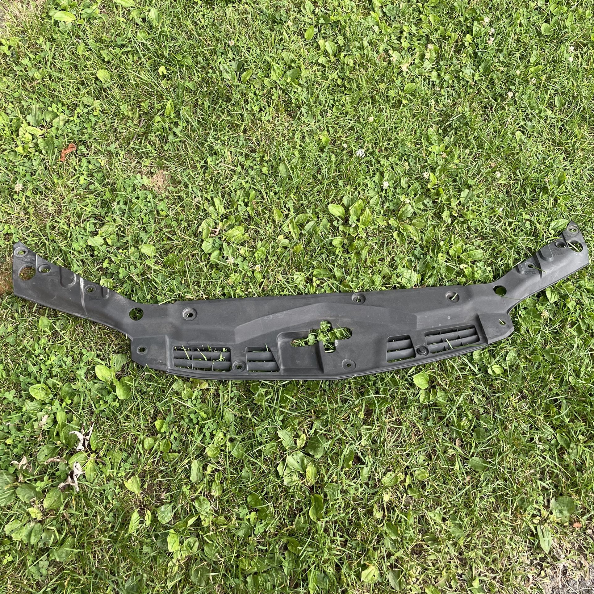 06-08 TSX Radiator/Grille Cover