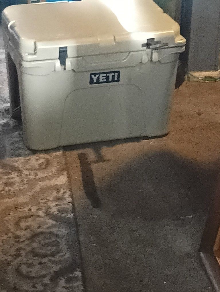 Ryobi Toolbox Pack Out And Yetti Cooler