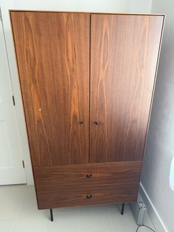 FREE: Dresser/Armoire