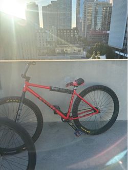 Street co 29 TRADES