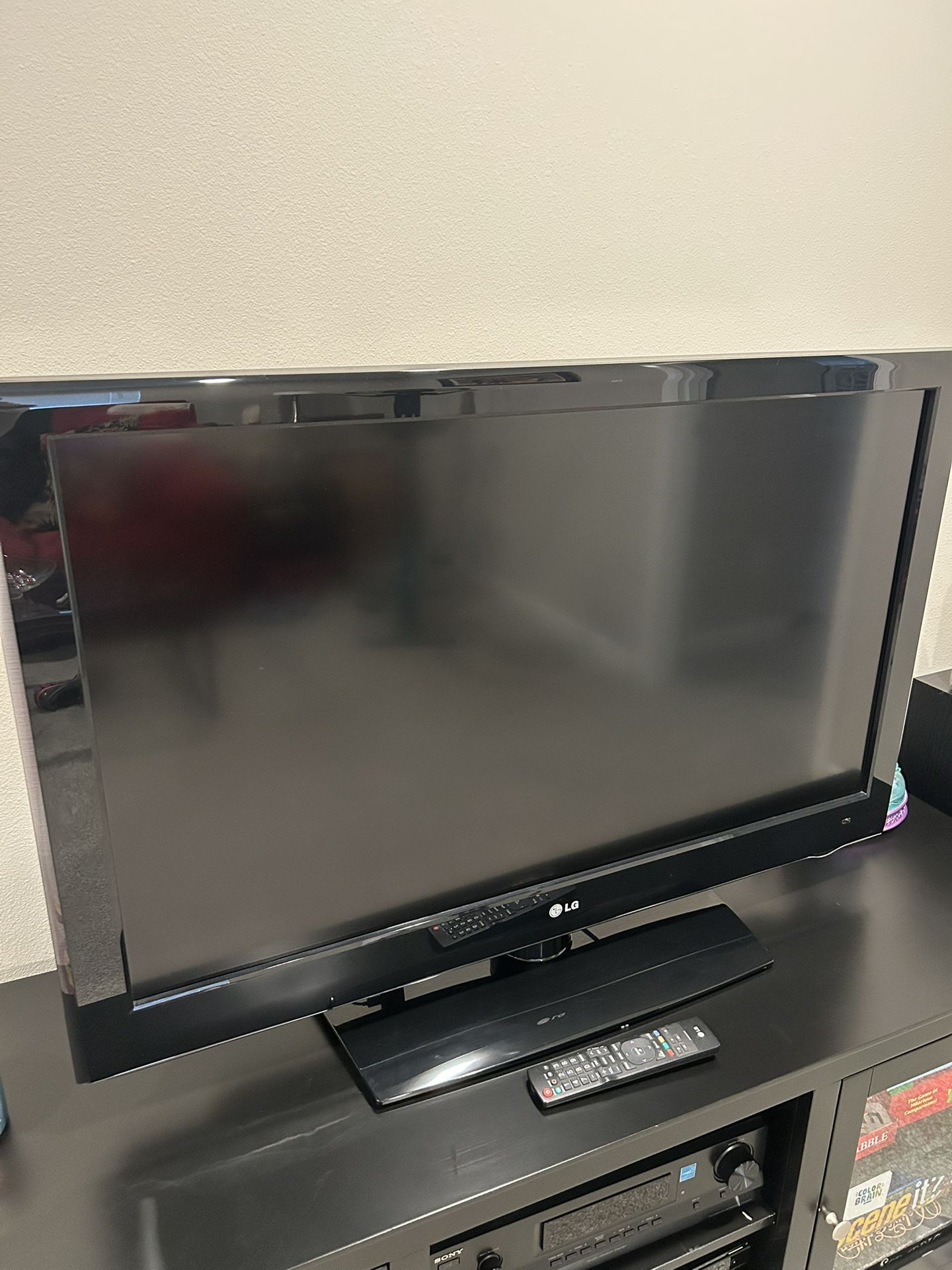 LG 42” TV With Remote