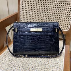 Crocodile-patterned shoulder bag, dimensions: 29x20.5x7cm
