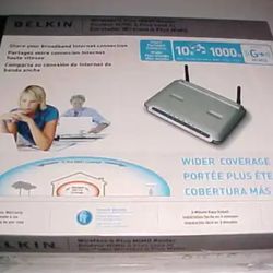 Belkin Wireless Router F5D9230-4 G Plus MIMO 54 Mbps 4 Port 10/100 in original box