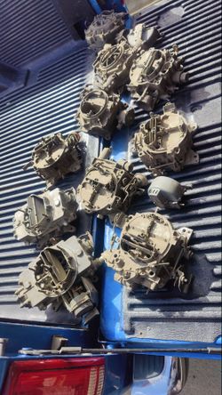 Factory Original carburetors. In good condition 