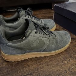 MEN'S NIKE AIR FORCE 1 '07 LV8 SE CASUAL SHOES
