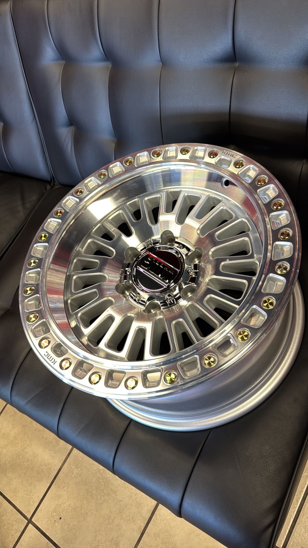 Kmc 17x9 6x135 Ford