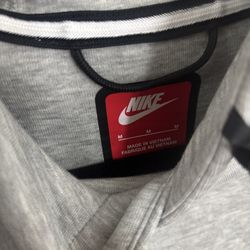 NIKE TECH FLEECE HOODIE MEN SIZE M