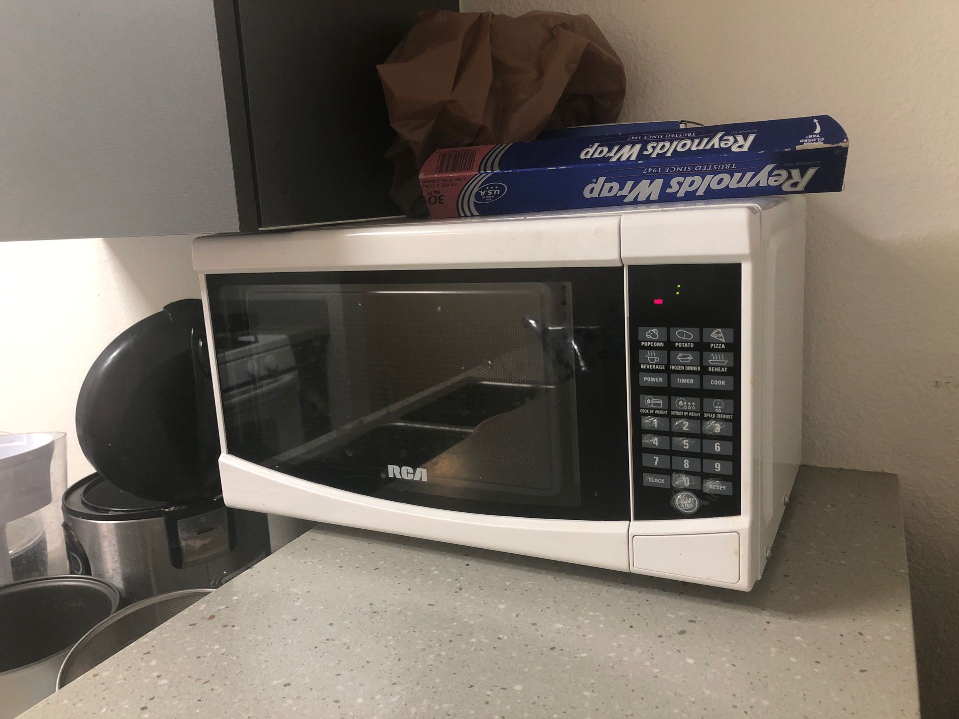 microwave oven