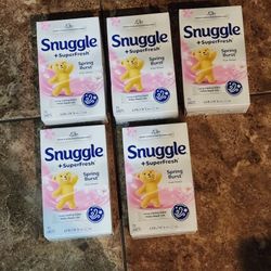 Snuggle+Super Fresh Spring Burst Scent Dryer Sheets 70 Count