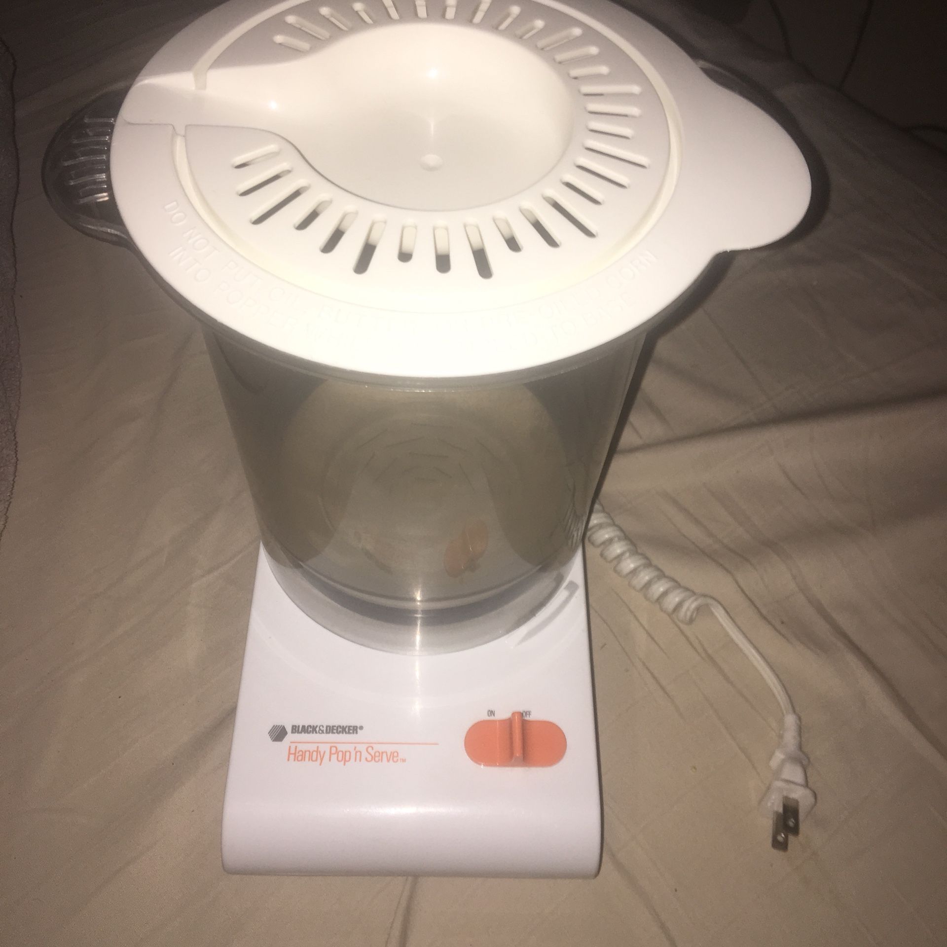 Black & Decker - Handy POP N SERVE - Electric & Hot Air Popcorn Maker!