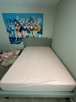 Queens Size Bed With Dresser 