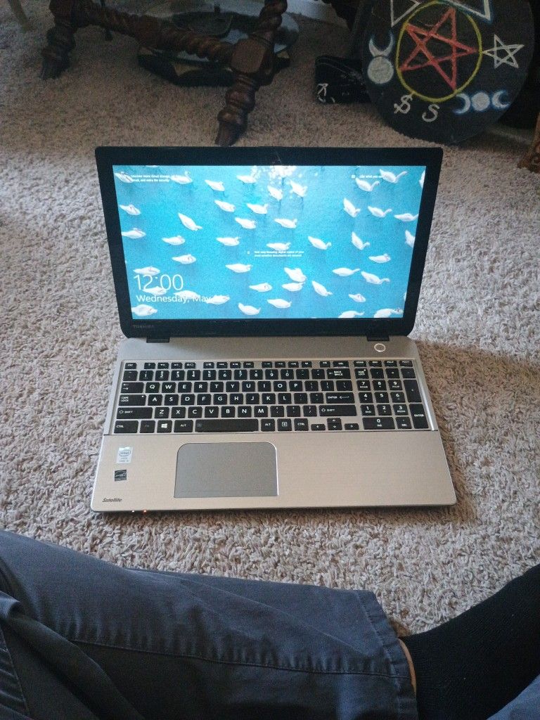 Laptop Computer