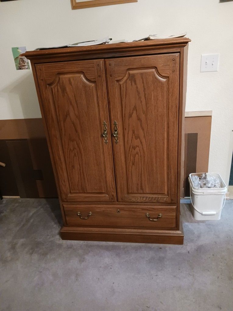 Tv/Liquor Cabinet