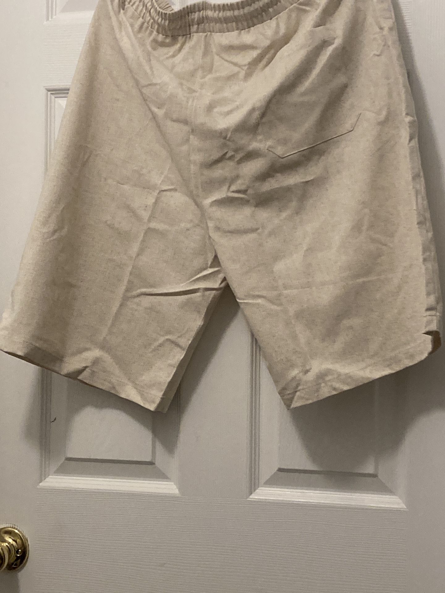 Men’s khaki shorts, size 38