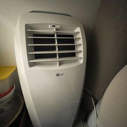 LG Portable Air Conditioner with Remote Control, White ( with vent kit)