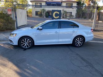 2017 VW Jetta SE