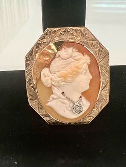 Art Deco 14KT Yellow Gold & Diamond Pendant/Brooch