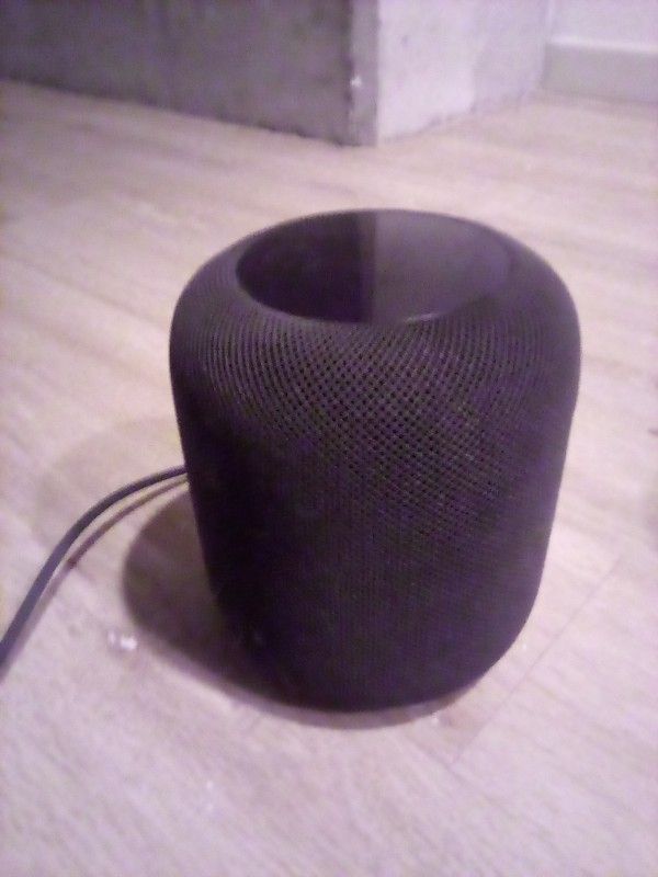 Apple Speaker