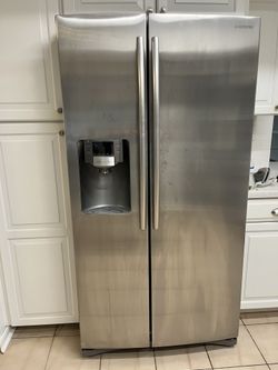 Samsung Fridge Double Door.