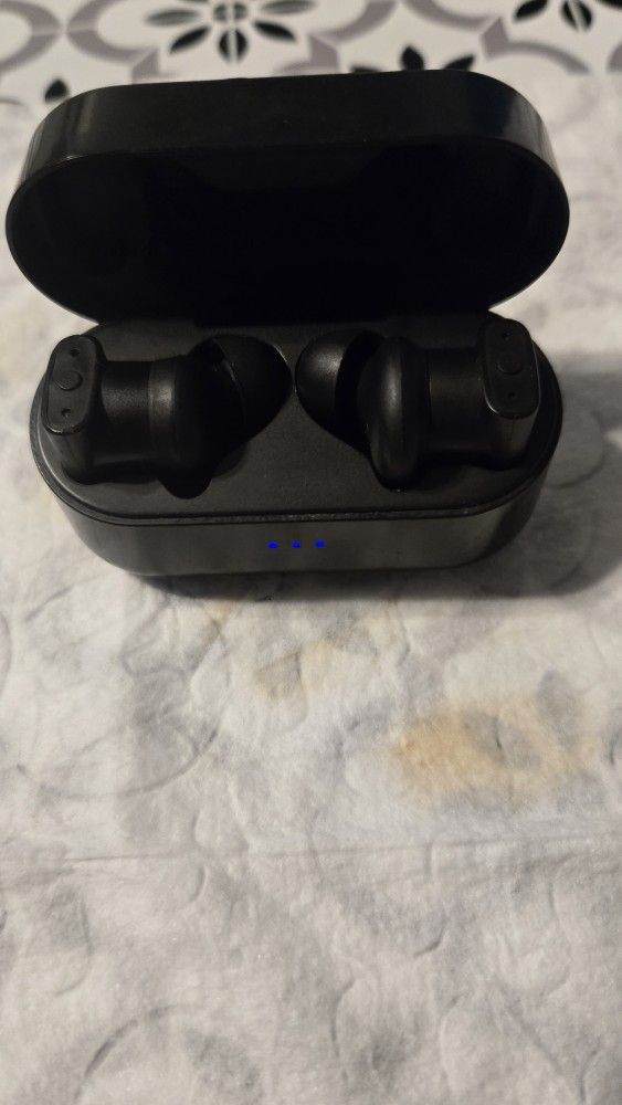 Status Between Pro Earbuds