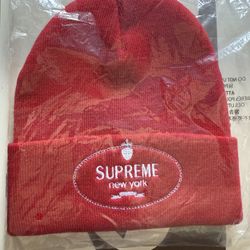 Supreme Crest Beanie